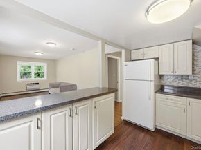 6933 Little Neck Parkway, Glen Oaks NY 11004