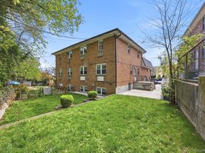 6933 Little Neck Parkway, Glen Oaks NY 11004