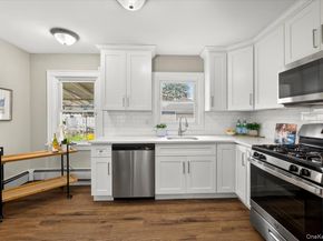 59 Broadfield Road, Hempstead NY 11550