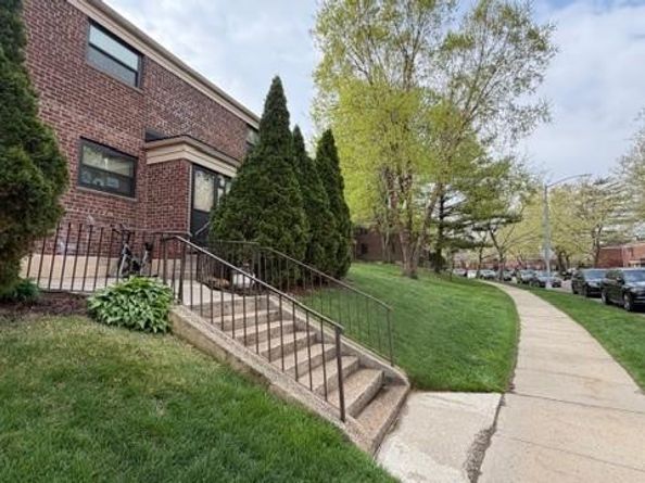 219-50 74th Avenue 328A2, Bayside NY 11364