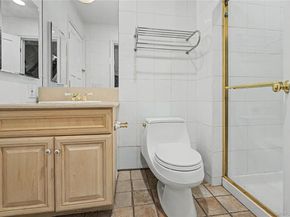 12 Chauncey Place, Woodbury NY 11797