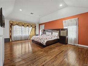 12 Chauncey Place, Woodbury NY 11797