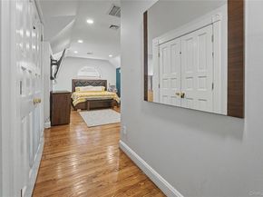 12 Chauncey Place, Woodbury NY 11797