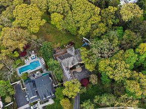 12 Chauncey Place, Woodbury NY 11797
