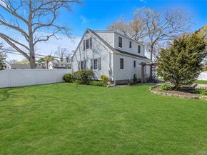 113 Roosevelt Avenue, Islip NY 11751