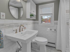 113 Roosevelt Avenue, Islip NY 11751