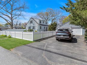 113 Roosevelt Avenue, Islip NY 11751