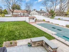 33 Primrose Lane, Kings Park NY 11754