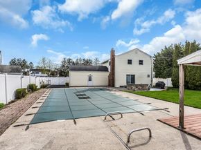 33 Primrose Lane, Kings Park NY 11754