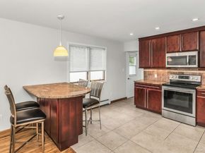 33 Primrose Lane, Kings Park NY 11754