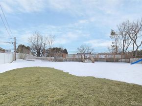 4 Cameo Road, Commack NY 11725