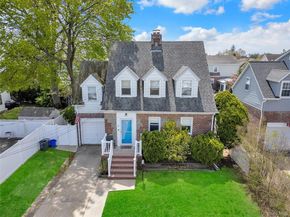 5 Argyle Road, Merrick NY 11566