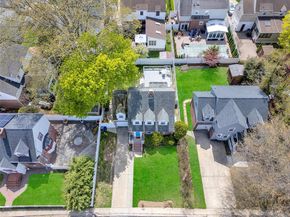 5 Argyle Road, Merrick NY 11566