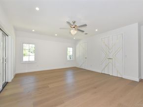 33 Parkway Drive, Roslyn Heights NY 11577