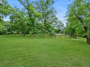 4705 Henry Hudson Parkway W 1J, Bronx NY 10471