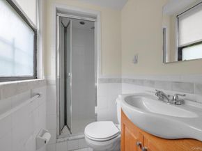 4705 Henry Hudson Parkway W 1J, Bronx NY 10471