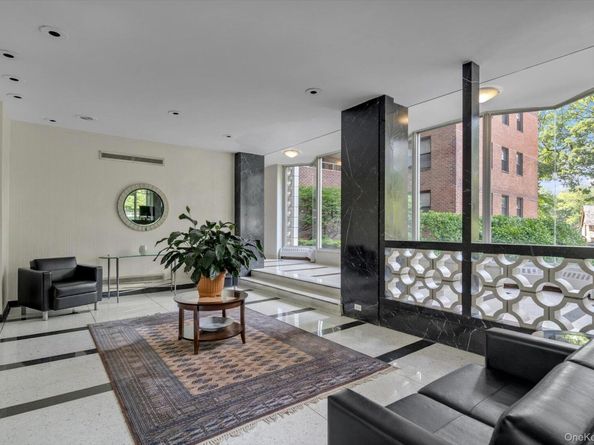 4705 Henry Hudson Parkway W 1J, Bronx NY 10471
