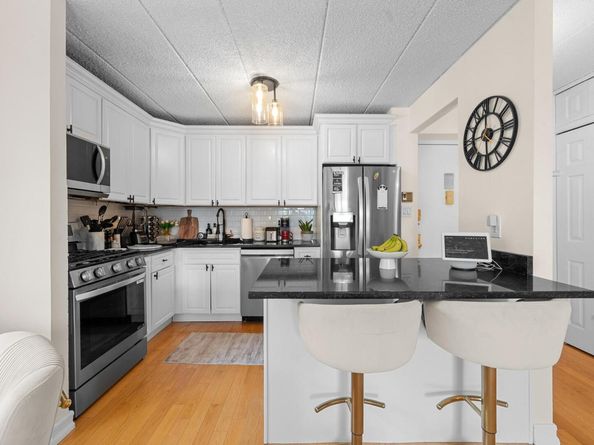 3220 Fairfield Avenue 6A, Bronx NY 10463