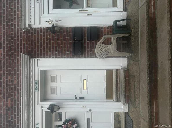 264-31 Langston Avenue 2nd Fl., Glen Oaks NY 11004