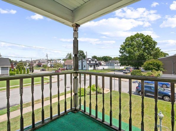 1016 Tyrus Court, Merrick NY 11566