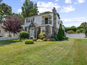 1016 Tyrus Court, Merrick NY 11566