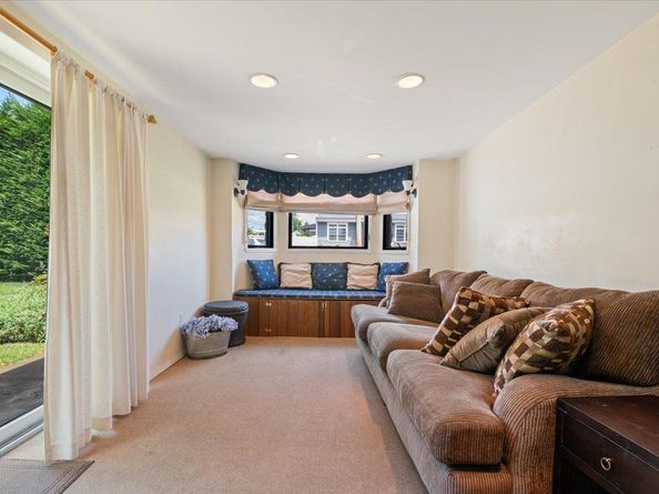 1016 Tyrus Court, Merrick NY 11566