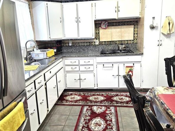 2164 Cross Bronx Expressway, Bronx NY 10472