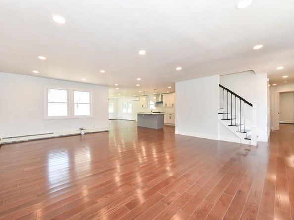 907 Pearl Street, Bohemia NY 11716