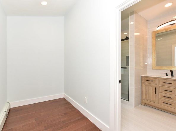 907 Pearl Street, Bohemia NY 11716