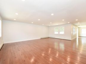 907 Pearl Street, Bohemia NY 11716