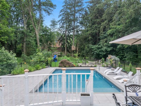 304 Syosset Woodbury Road, Woodbury NY 11797