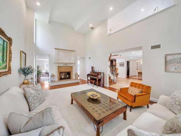 304 Syosset Woodbury Road, Woodbury NY 11797