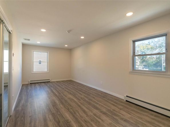 37 Amsterdam Street, Huntington NY 11743