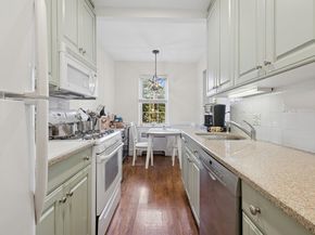 102 S Village Avenue 3A, Rockville Centre NY 11570