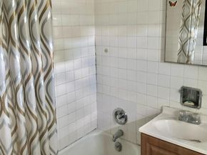 410 Thieriot Avenue, Bronx NY 10473
