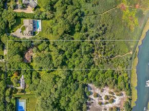 27 Jagger Lane, Westhampton NY 11977