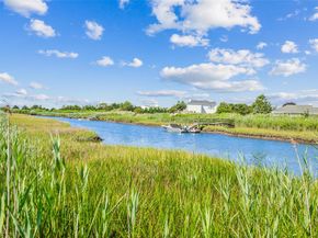 27 Jagger Lane, Westhampton NY 11977