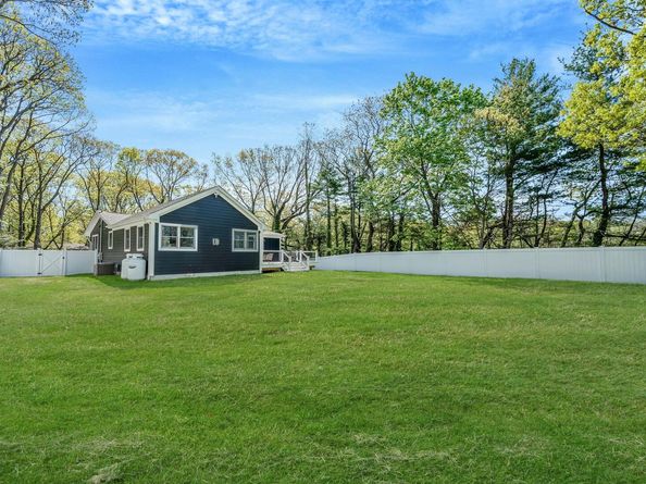 40 Friendly Road, Smithtown NY 11787