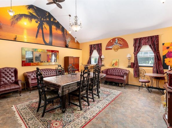 11 Quaker Path, Stony Brook NY 11790