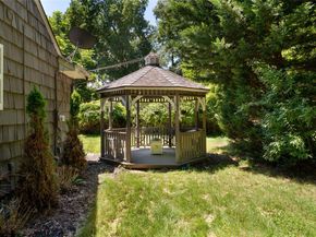11 Quaker Path, Stony Brook NY 11790