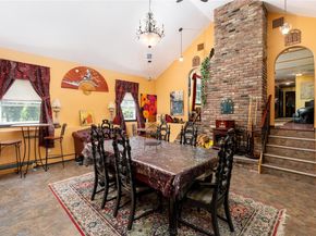 11 Quaker Path, Stony Brook NY 11790