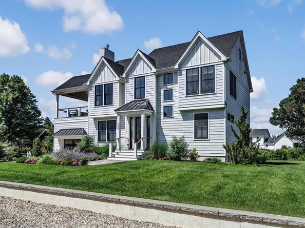 305 Fay Court, Mattituck NY 11952