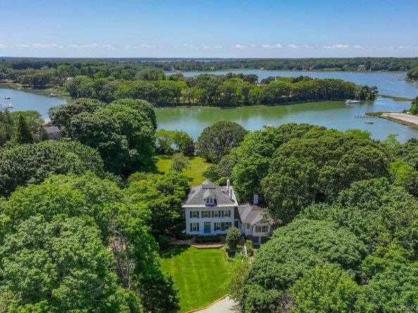 5 N Menantic Road, Shelter Island NY 11964