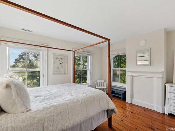 5 N Menantic Road, Shelter Island NY 11964