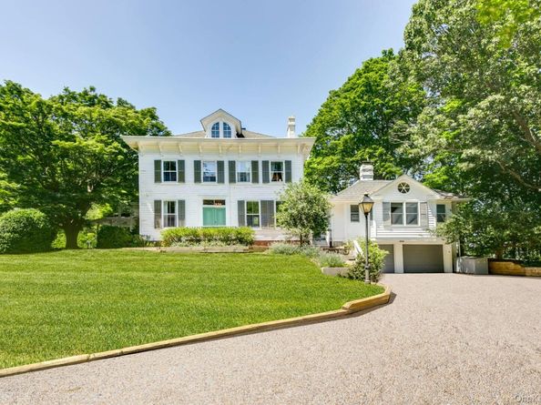 5 N Menantic Road, Shelter Island NY 11964