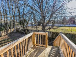 4 Vale Court, Mount Sinai NY 11766