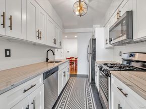 25 W Broadway 207, Long Beach NY 11561