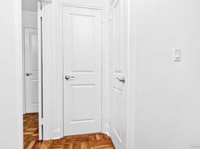 2244 Bronx Park E 1C, Bronx NY 10467