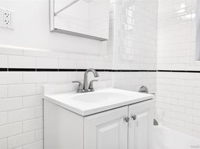 2244 Bronx Park E 1C, Bronx NY 10467