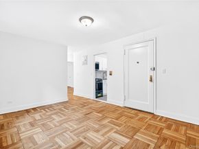 2244 Bronx Park E 1C, Bronx NY 10467